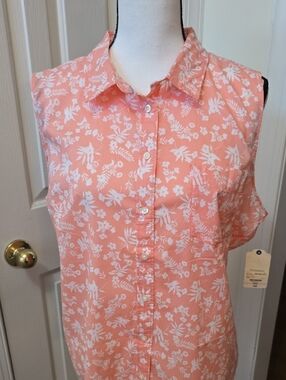 ST. JOHN'S BAY BRAND WOMEN'S PETITE PLUS SLEEVELESS PEACH FLORAL TOP SIZE PXXL